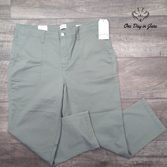 Wonderly Petite Utility High Rise Ankle Length Pants Size 14P