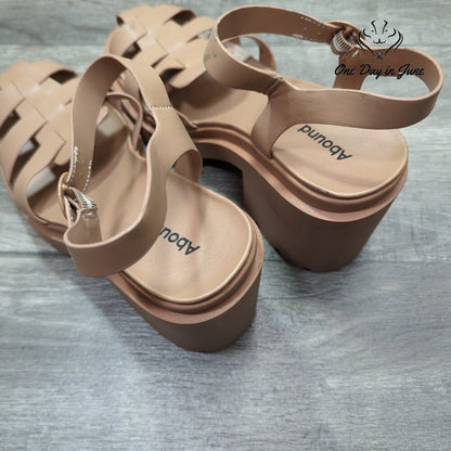 Abound Block Platform Heels Size 9.5