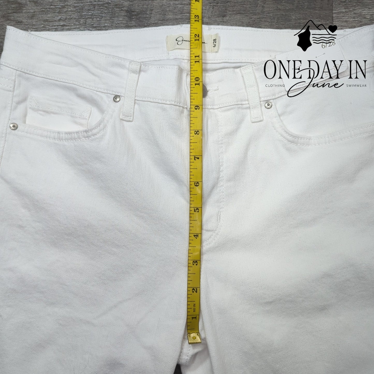 Jessica Simpson Forever Rolled Ankle Jeans Size 6