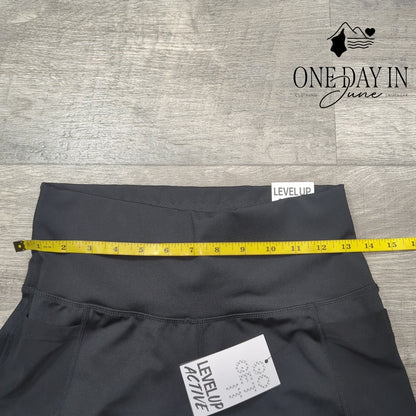 Level Up Capri Yoga Pants Size M