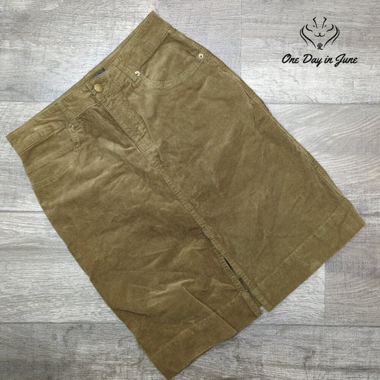 Versona Corduroy Skirt Olive Green Front Slit 5 Pocket NWT Size 27 (4)