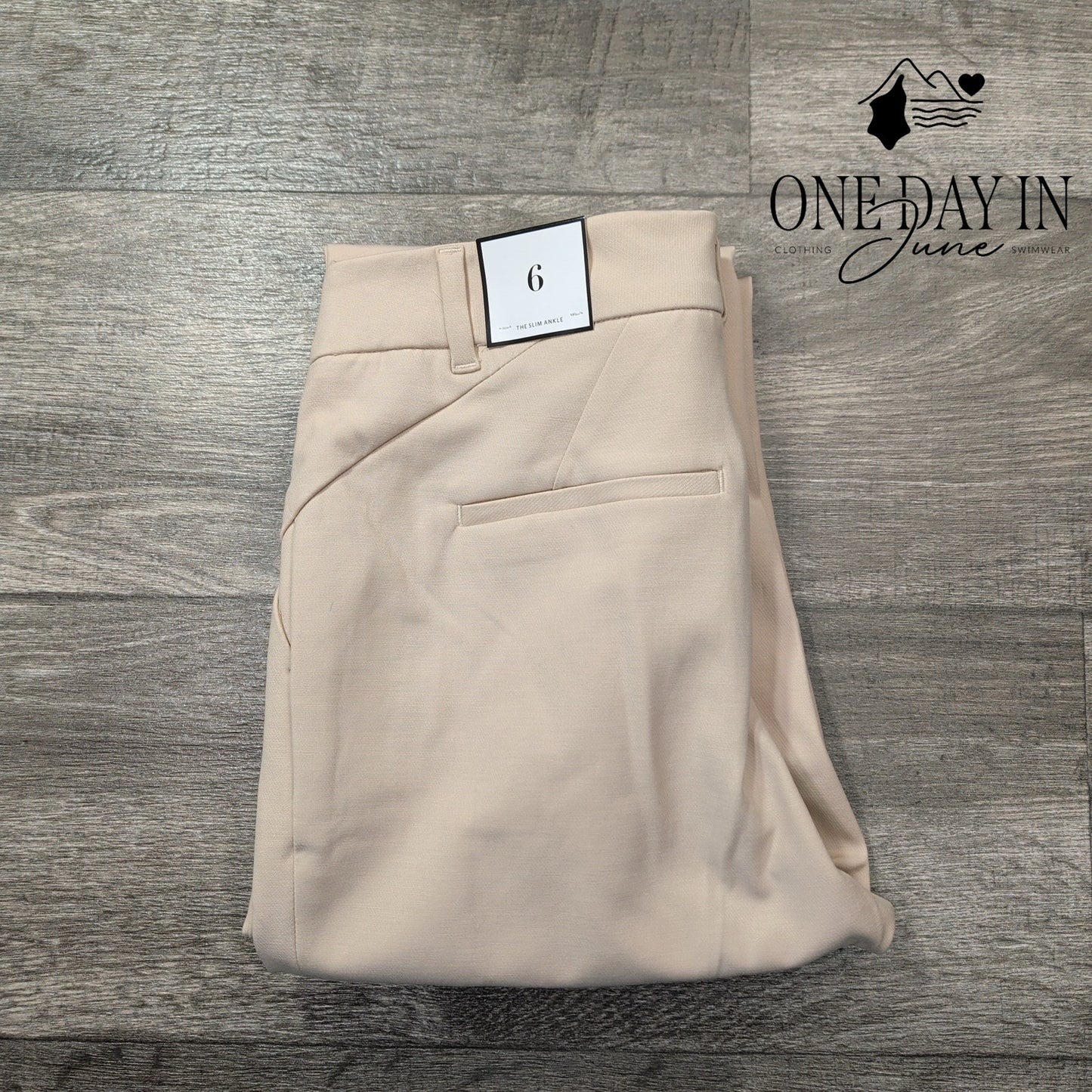 White House Black Market The Slim Ankle Pants Size 6