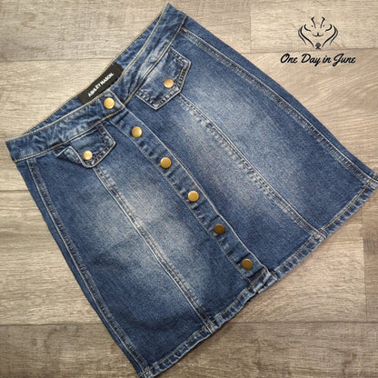 Ashley Mason Snap Front Denim Mini Skirt Size S