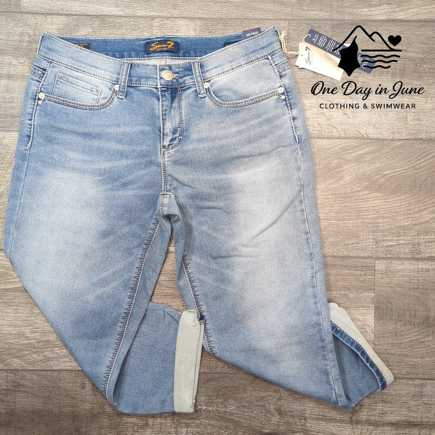 Seven7 Girlfriend Crop Jeans Light Wash Cuffed Stretch Denim NWT $64 Size 6
