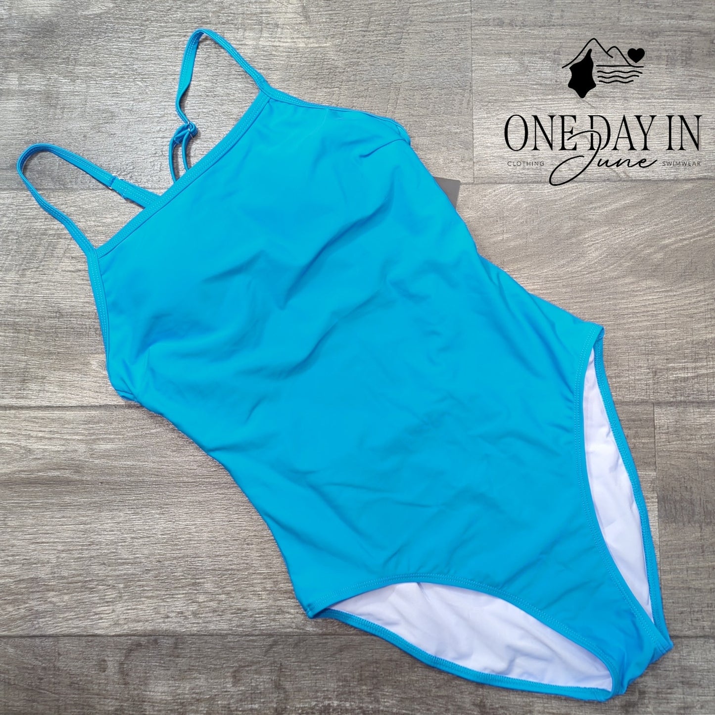 Tempt Me Straight Neck Athletic Racer Back One Piece Swimsuit Size M