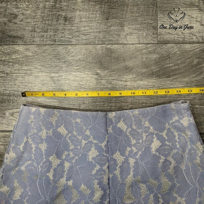 She + Sky Textured Shorts Size L