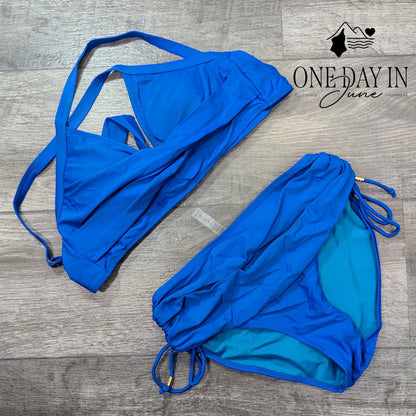Blooming Jelly Twist Front Tie Back Bikini Swimsuit Size S