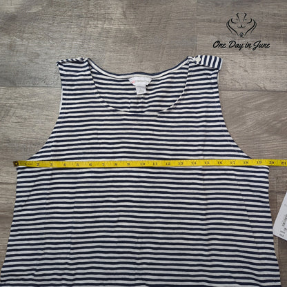 Liz Claiborne Sleeveless Top Size L