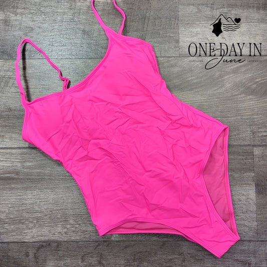 Aleumdr Traditional Moderate One Piece Swimsuit Size S