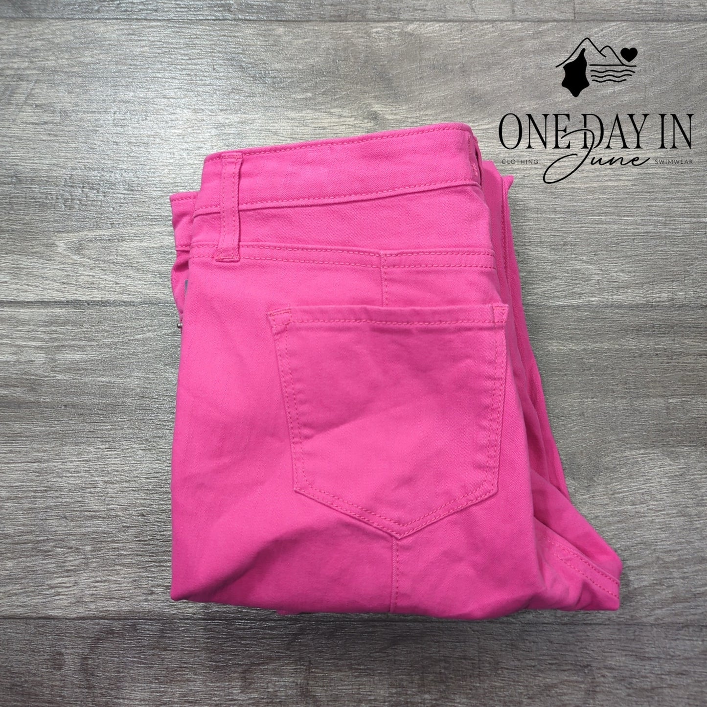 Crown & Ivy High Rise Skinny Crop Size 8