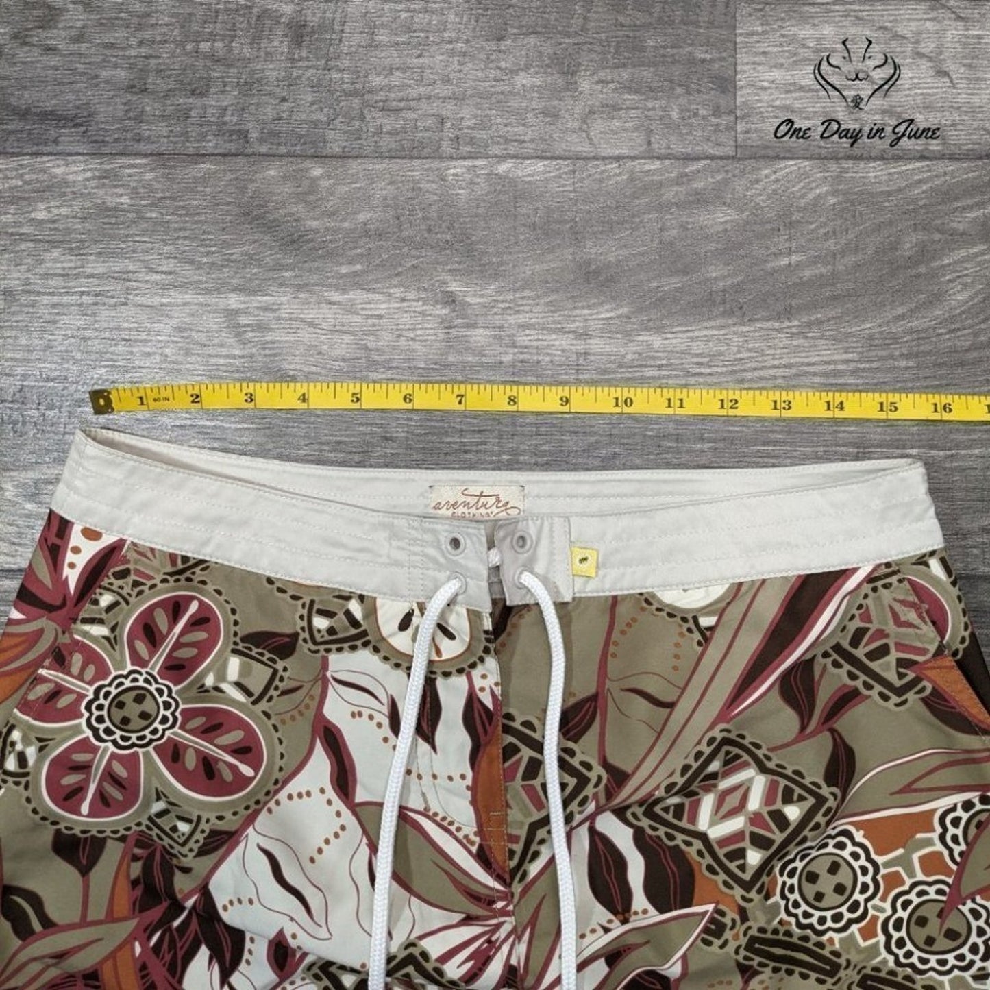 Aventura by Sportif Athletic/Swim Skirt Size 6