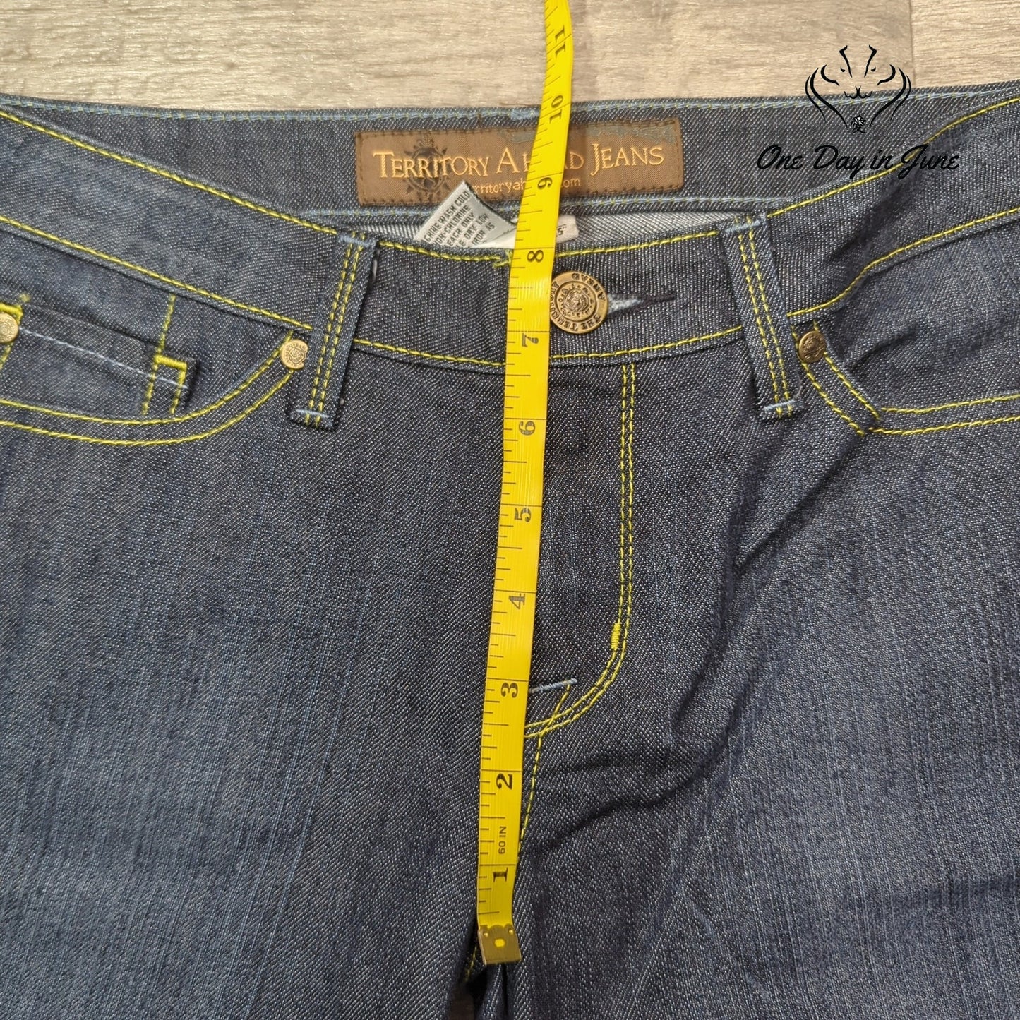 Territory Ahead Jeans Straight Leg Jeans Size 4