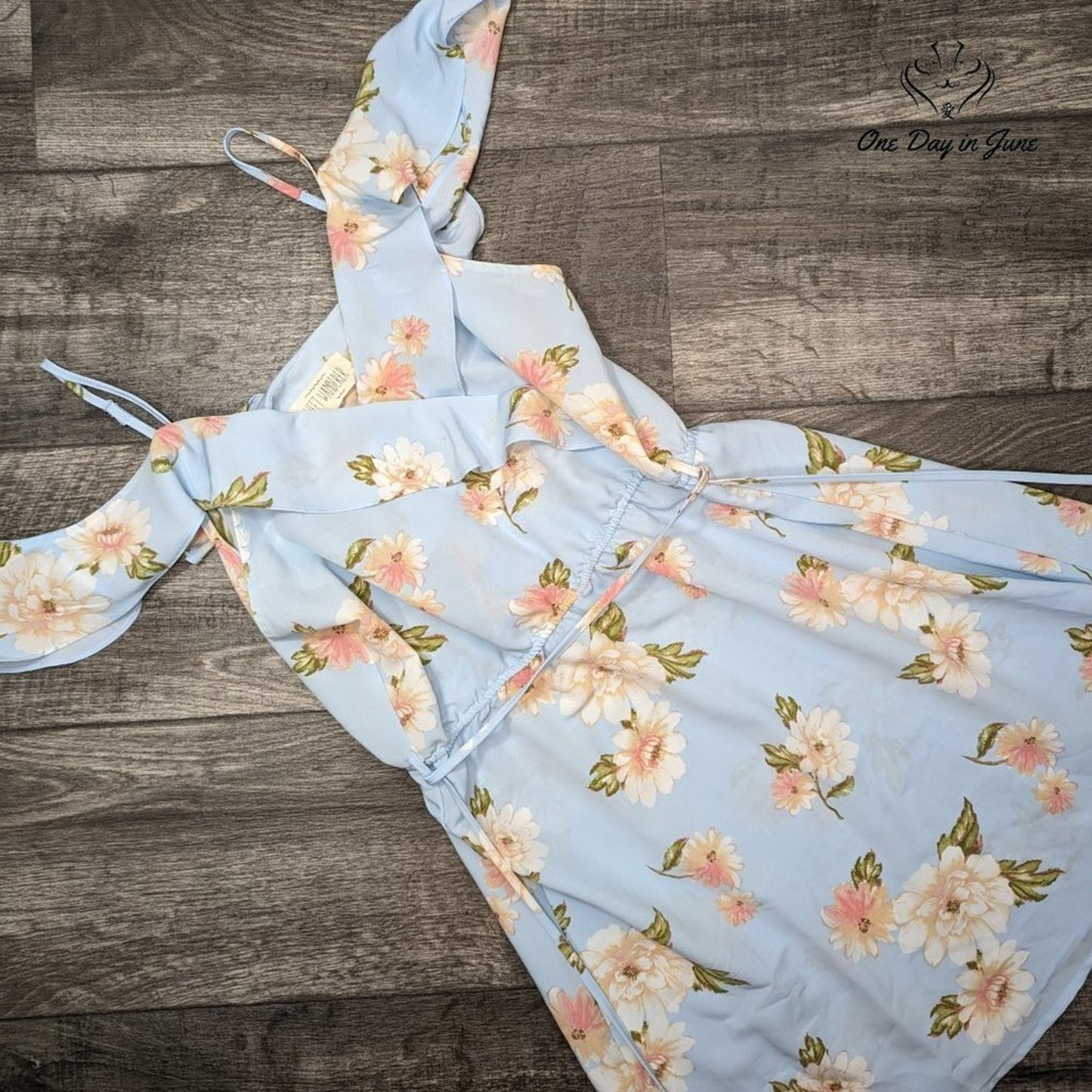 Sweet Wanderer Ruffle Shoulder Mini Dress Size L
