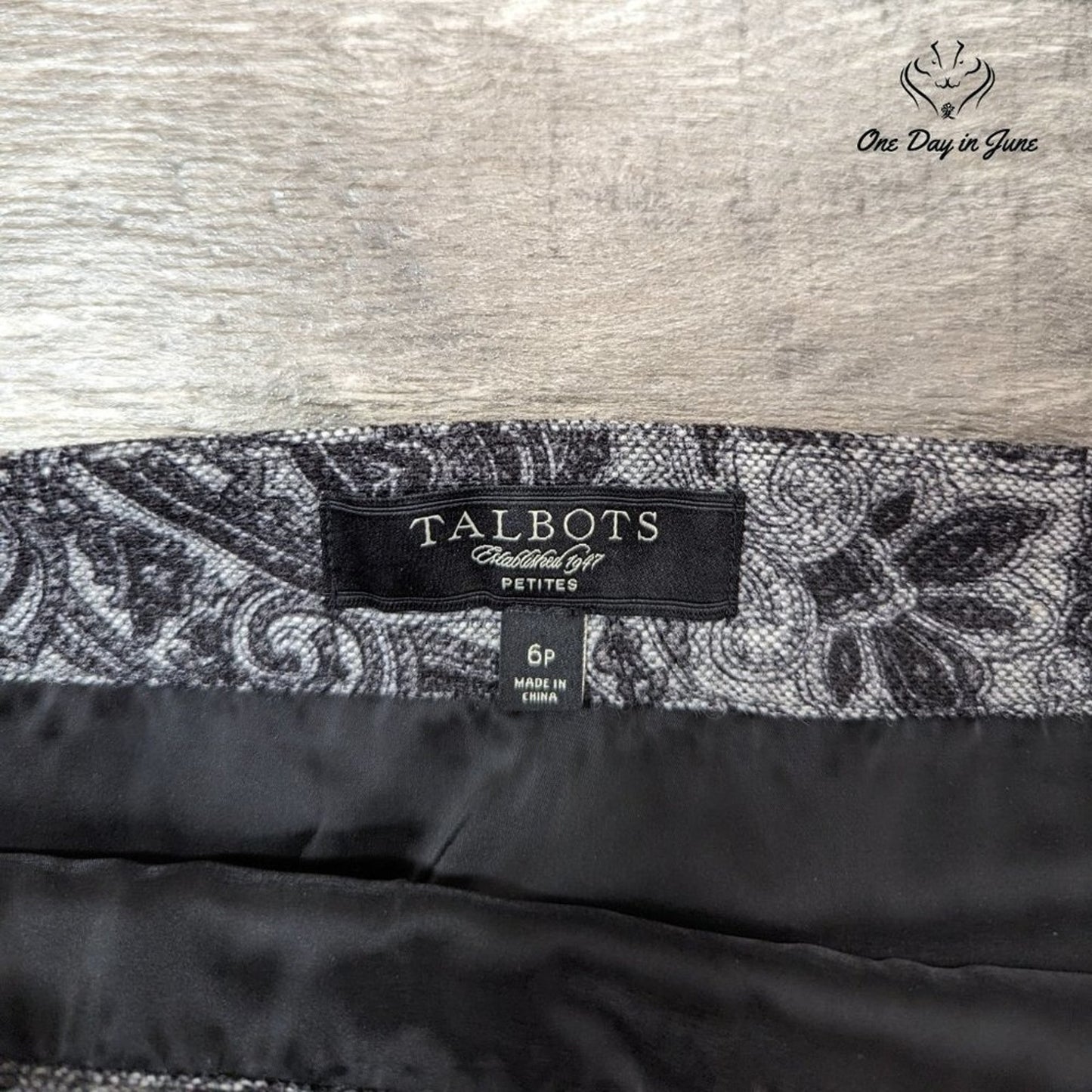 Talbots Petites Wool Blend Wrap Skirt Gray Black Paisley Lined Size 6P