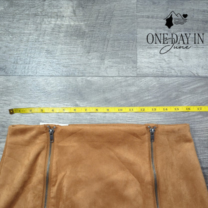 Tinseltown Faux Suede Mini Skirt Size L