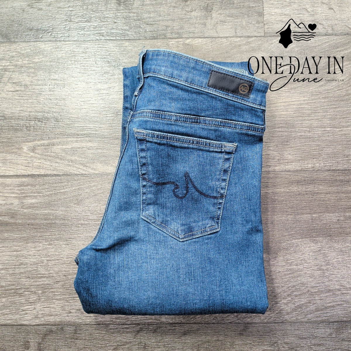 AG Adriano Goldschmied The Stilt Cigarette Leg Jeans Blue NWT $215 Size 4 (27)