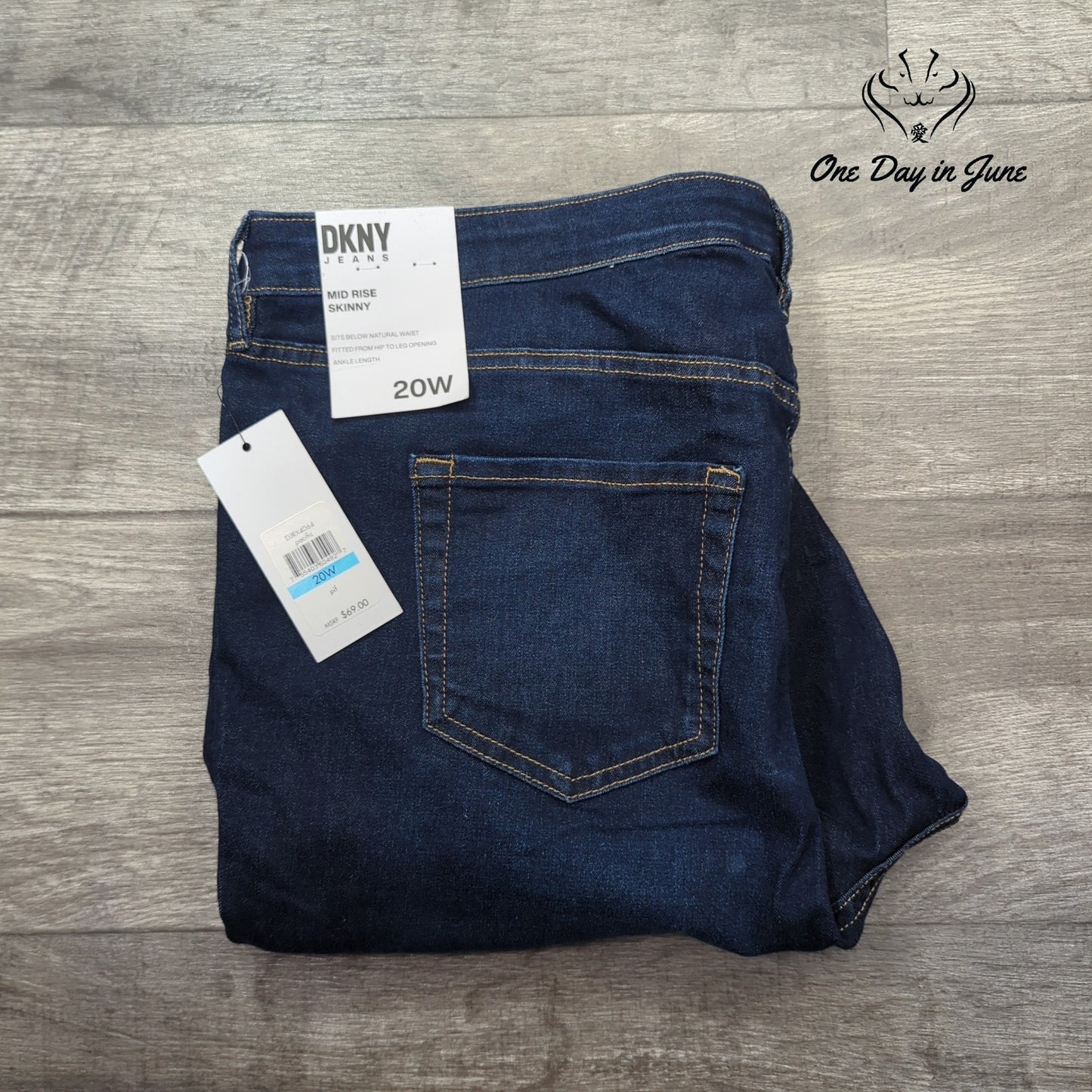 DKNY Plus Size Essex Mid Rise Skinny Jeans Size 20W