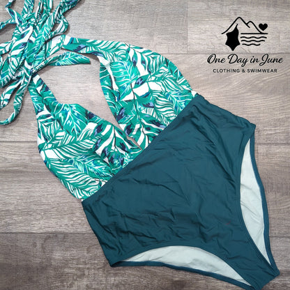 Cupshe Wrap Halter One Piece Swimsuit Size XL