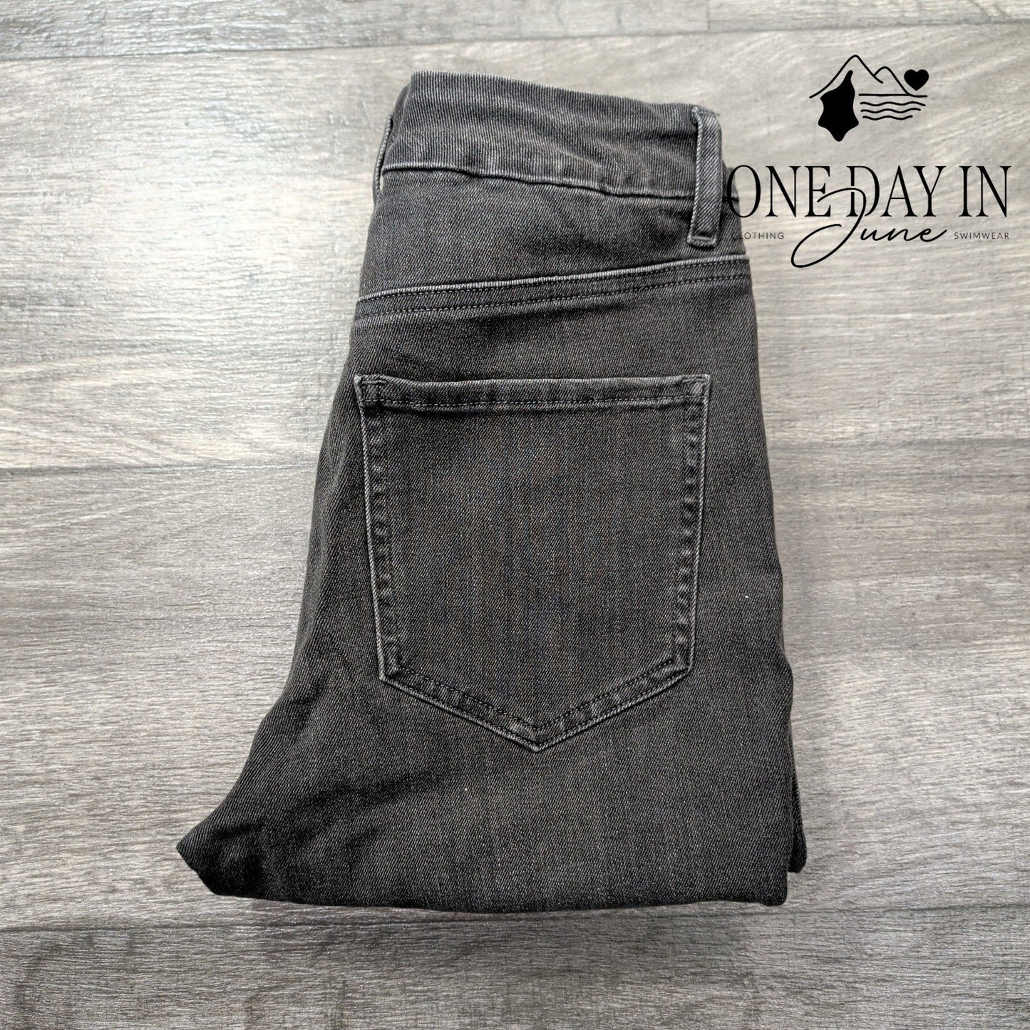 Express Skinny High Rise Jeans Size S (0/2/4)