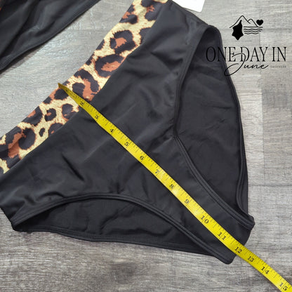 Aimage Halter Twist Front Bikini Swimsuit Size M