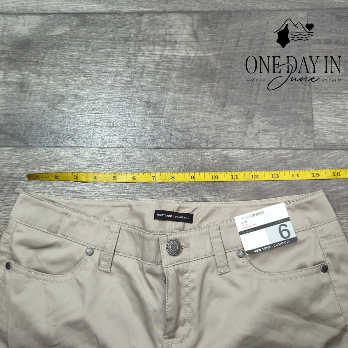 New York & Company Crop Slim Leg Pants Size 6