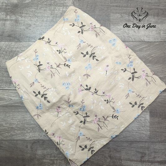 B. Moss Clothing Company Embroidered Floral Linen Blend Mini Skirt Beige Size 8