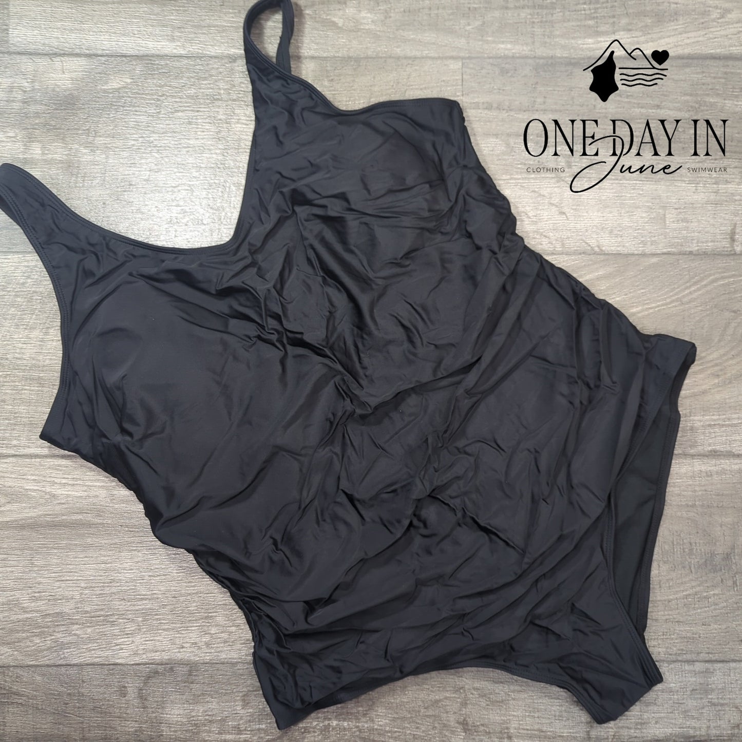 Daci Plus Size One Piece Swimsuit Size 26W