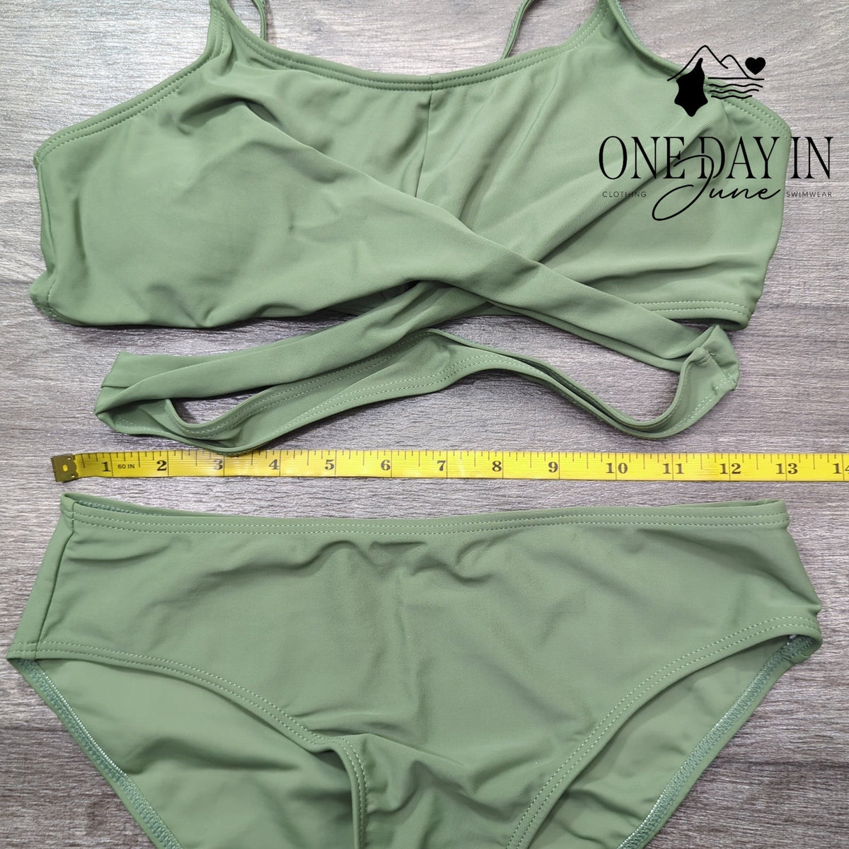 Aleumdr Girls Cross Front Bikini Swimsuit Sage Green 2 Piece Size 15-16Y