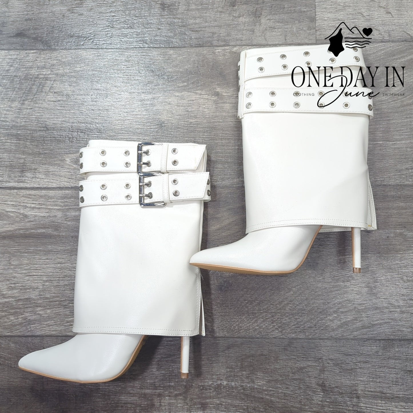 Wild Diva Faux Leather Buckle Heel Boots Size 5.5