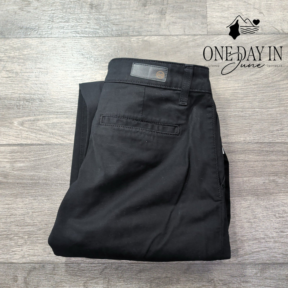 AG Adriano Goldschmied The Layla Cropped Flare Trouser Black NWT Size 4 (27)