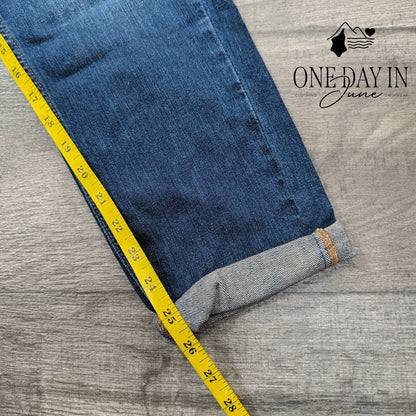 Banana Republic Girlfriend Crop Jeans Medium Wash Cuffed NWT $70 Size 6 (28)