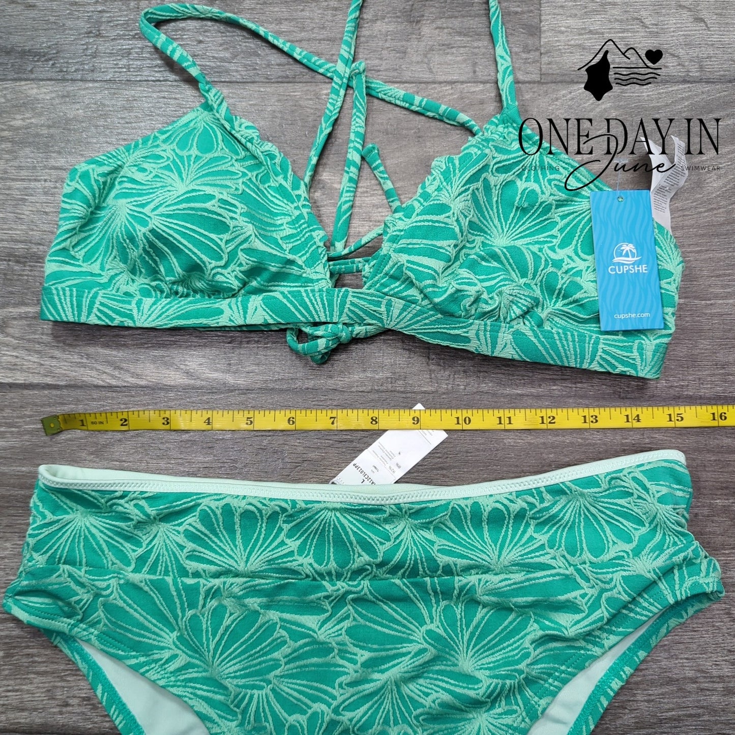 Cupshe Textured Floral Bikini Swimsuit Green Scallop High Waist NWT Size L