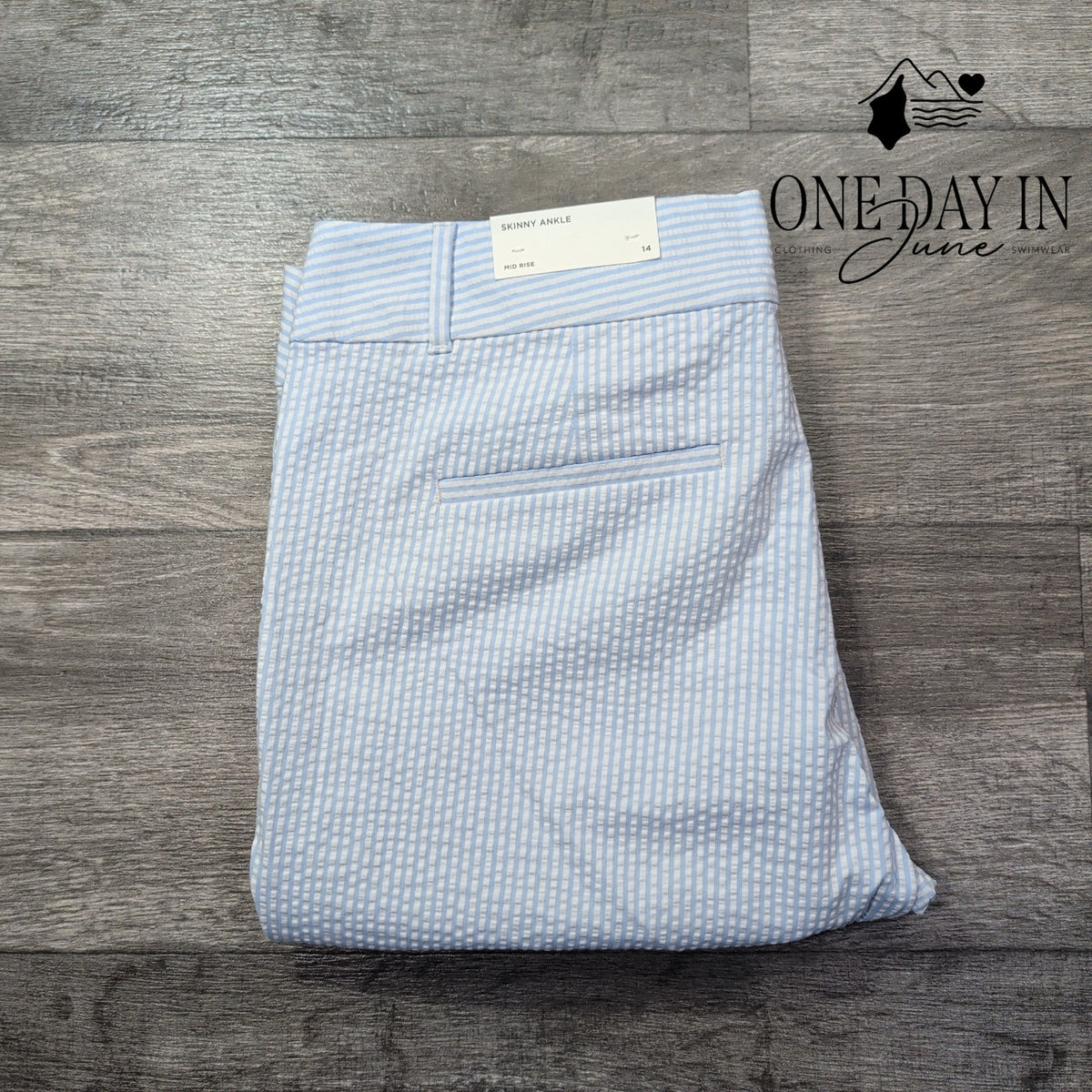 Loft Skinny Ankle Seersucker Pants Blue White Stripe NWT $79.99 Size 14