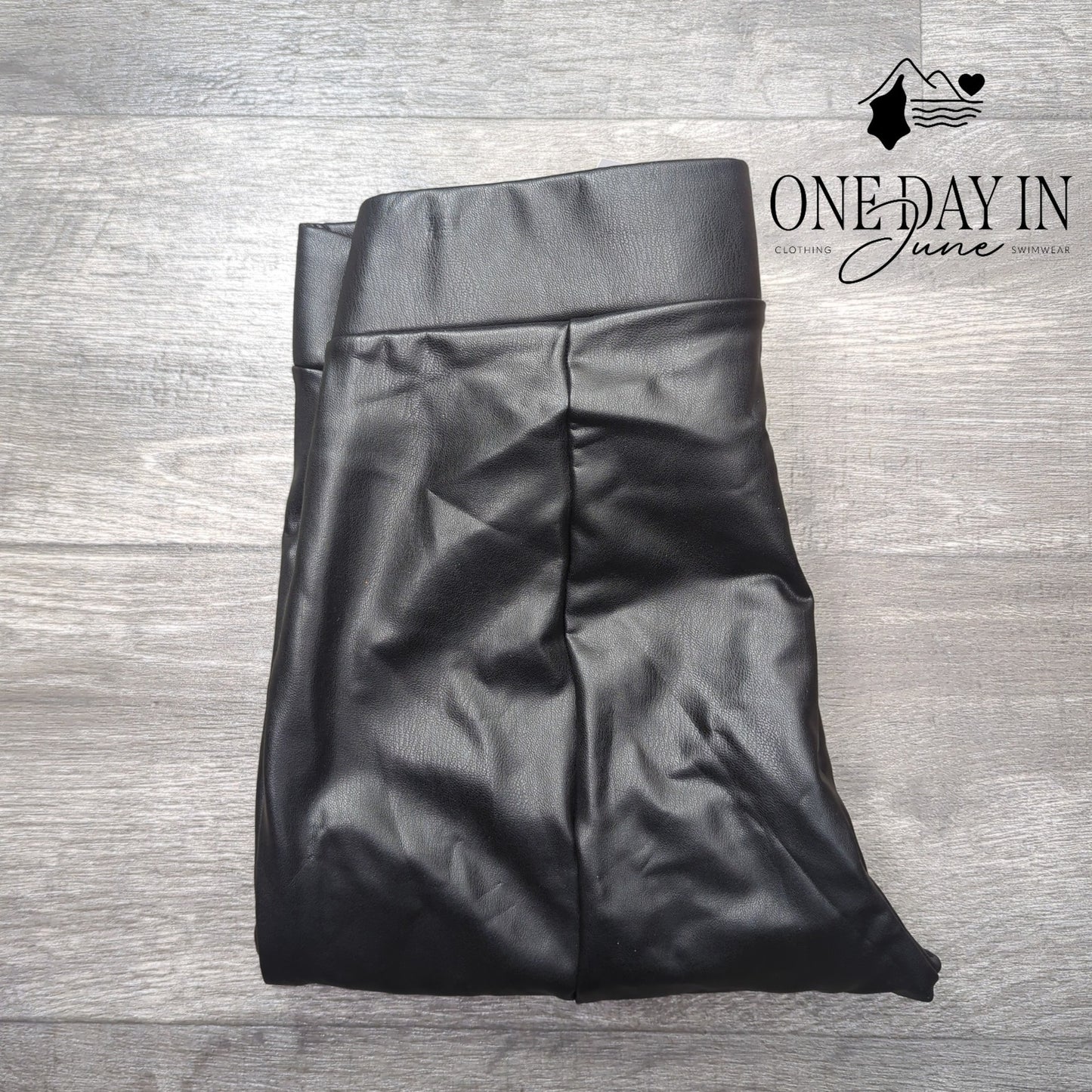 Loft Faux Leather Skinny Ankle Pants Size M
