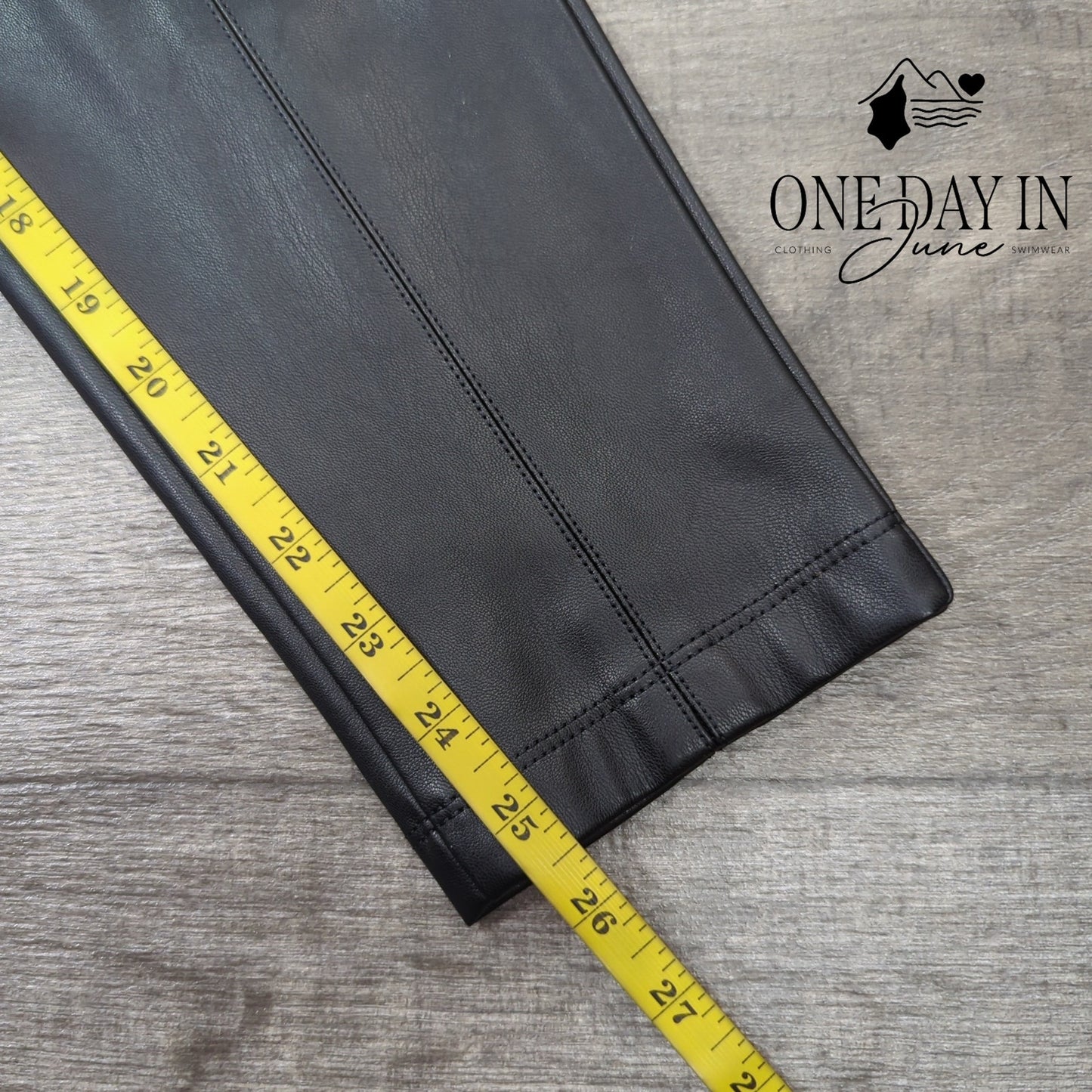 Ann Taylor Petite Faux Leather Pants Size MP
