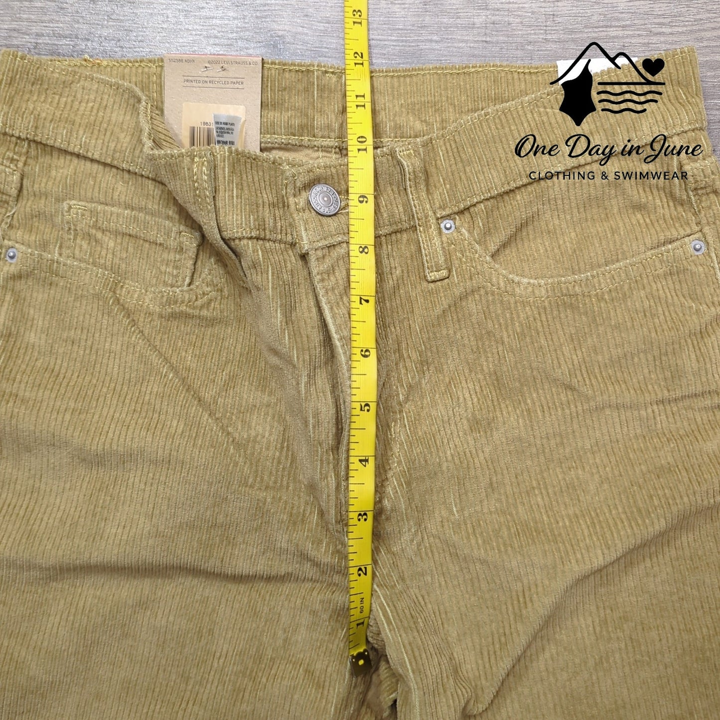 Levi's 314 Shaping Straight Corduroy Pants Size 29X30