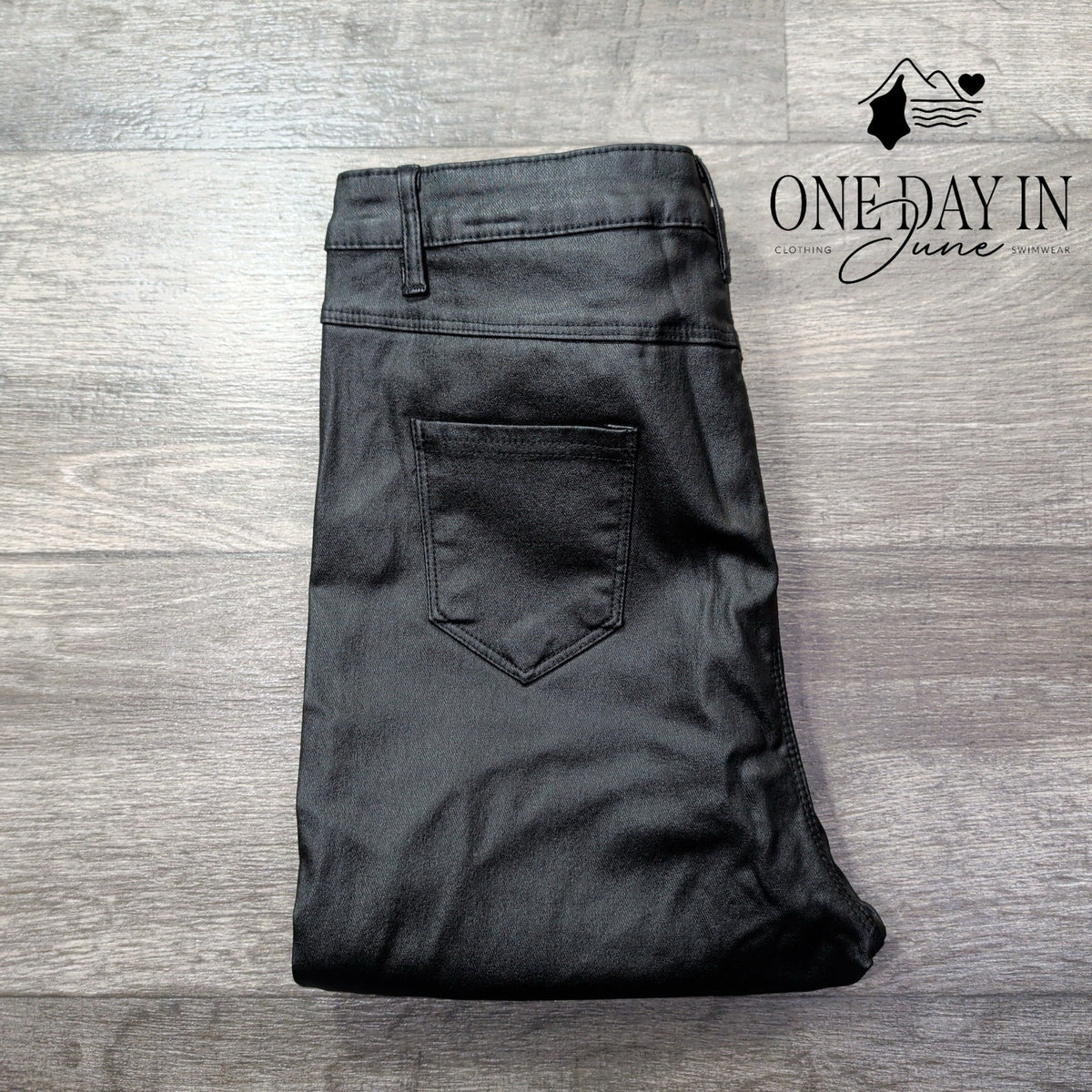 Apperloth A Juniors Faux Leather Button Fly Skinny Pants Black Size 11