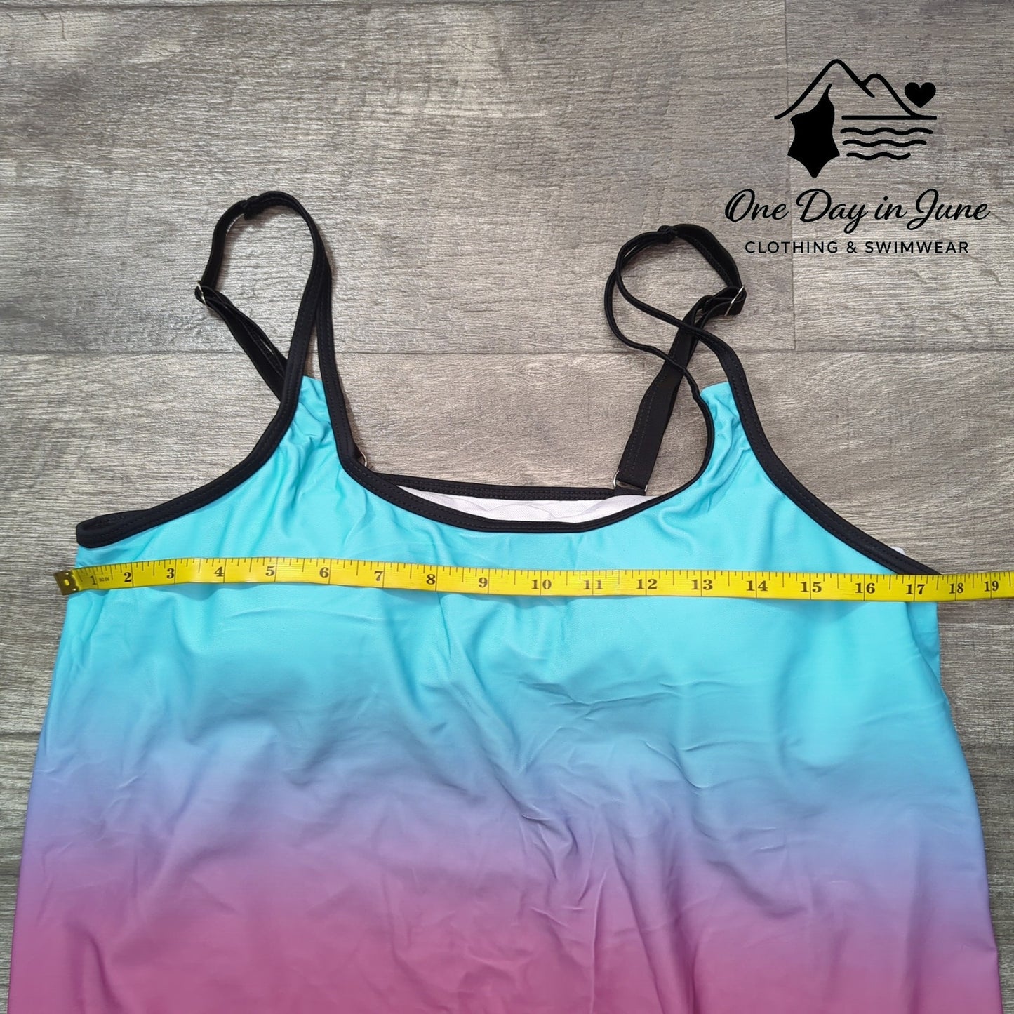 Urchics Ombre Boyshort Tankini Swimsuit Size XL