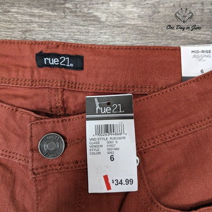 Rue 21 Mid Rise Jegging Size 6