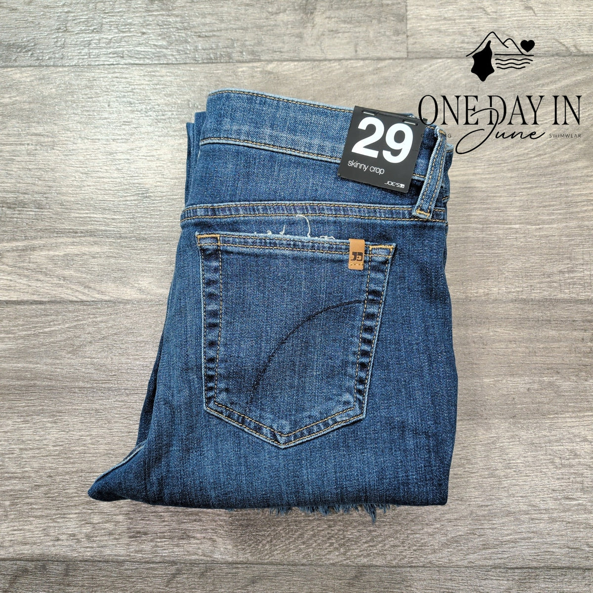 Joe's Jeans Skinny Crop Distressed Frayed Hem Jeans Blue NWT Size 10 (29)
