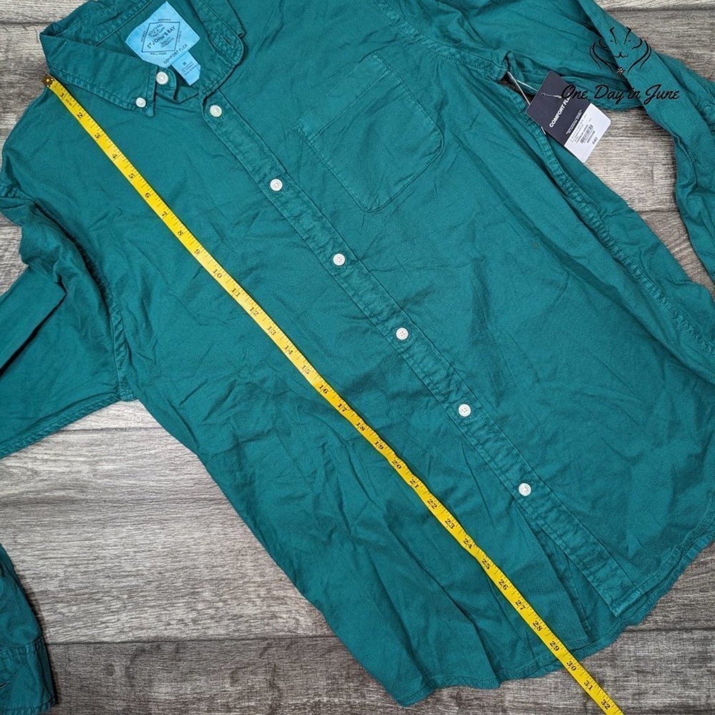 St. John's Bay Oxfored Comfort Flex Button Down Shirt Size M