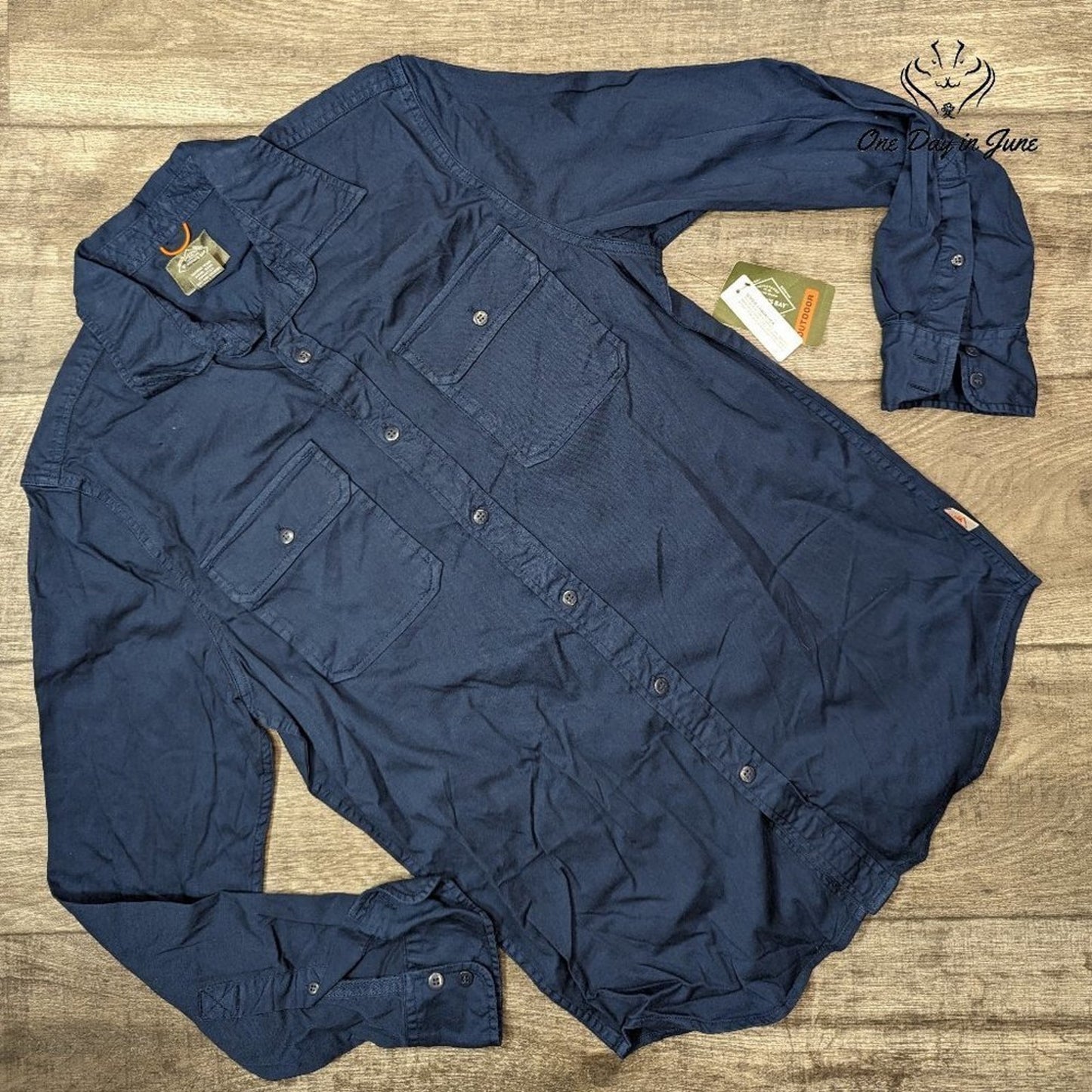 St. John's Bay Outdoor Button Down Shirt Size S