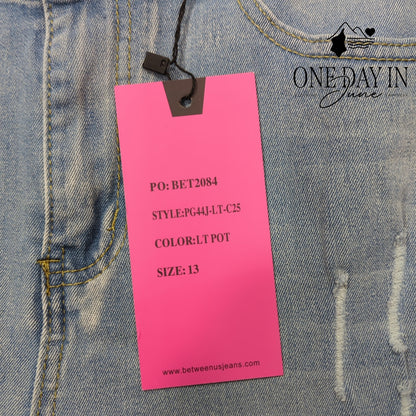 Between Us Juniors High Rise Crop Jeans Size 13