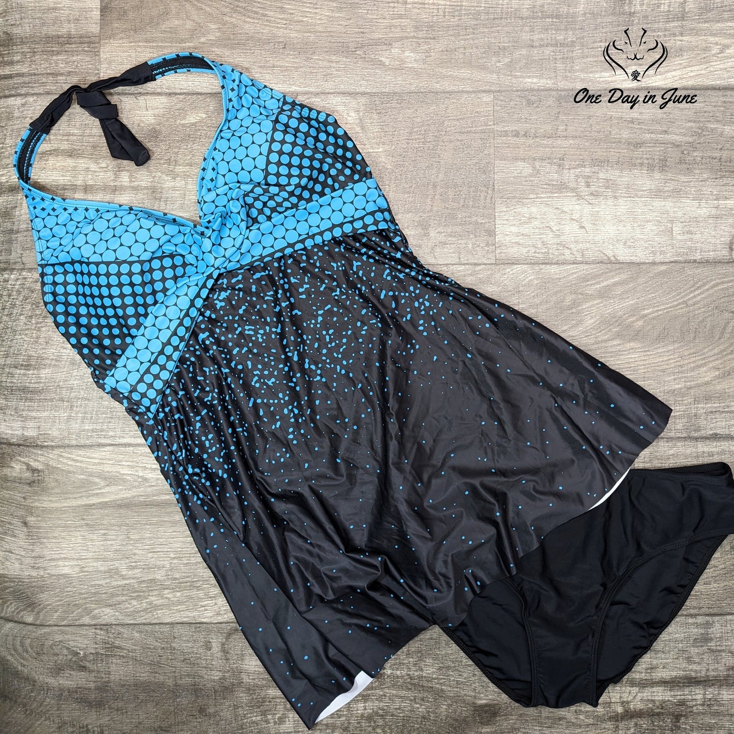 Tabana Halter V Neck Cross Front Tankini Swimsuit Size L