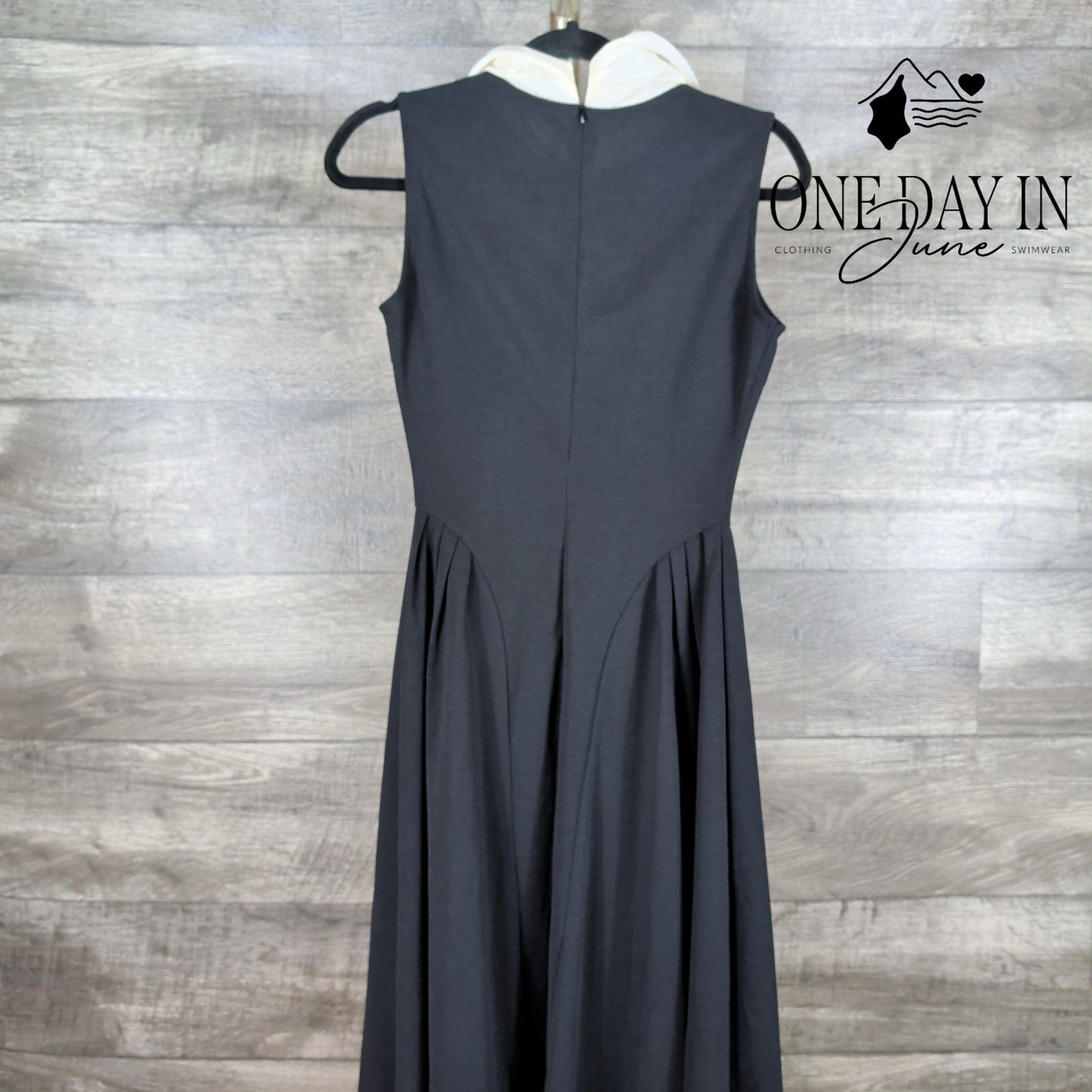 Cider Sleeveless Zip Back Midi Dress Size XS