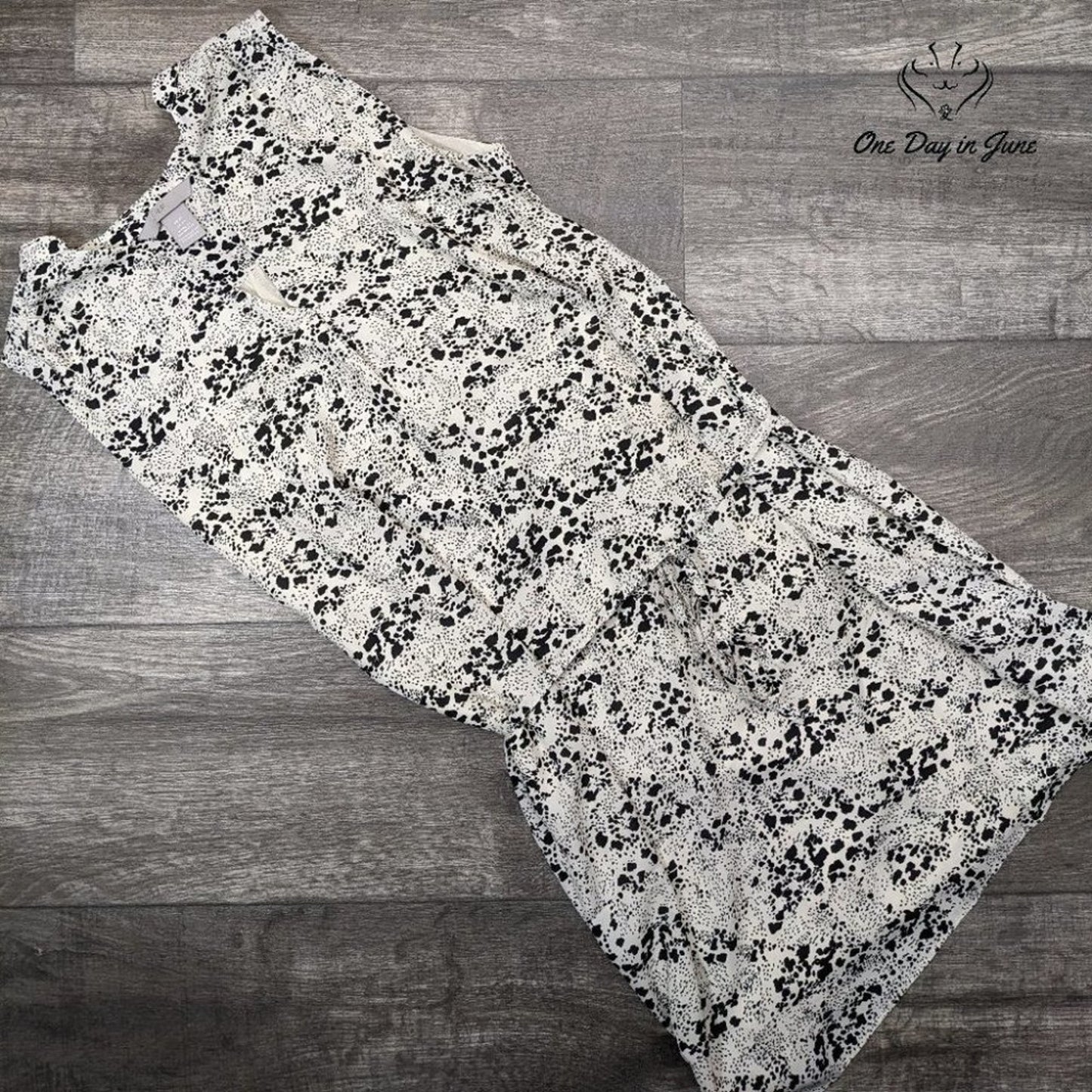 H&M Sleeveless V Neck Mini Dress Size XS