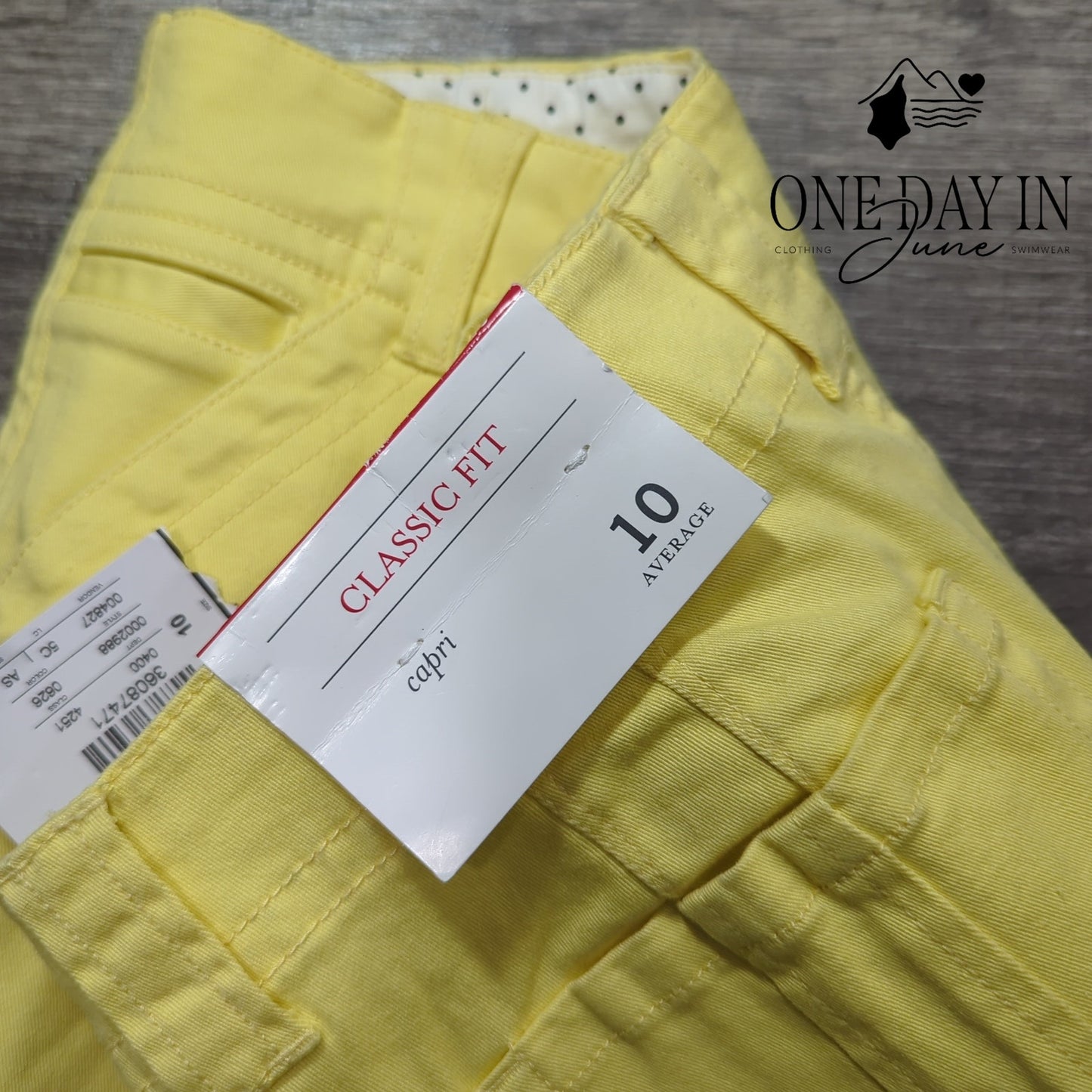 Christopher & Banks Classic Fit Capri Jeans Size 10