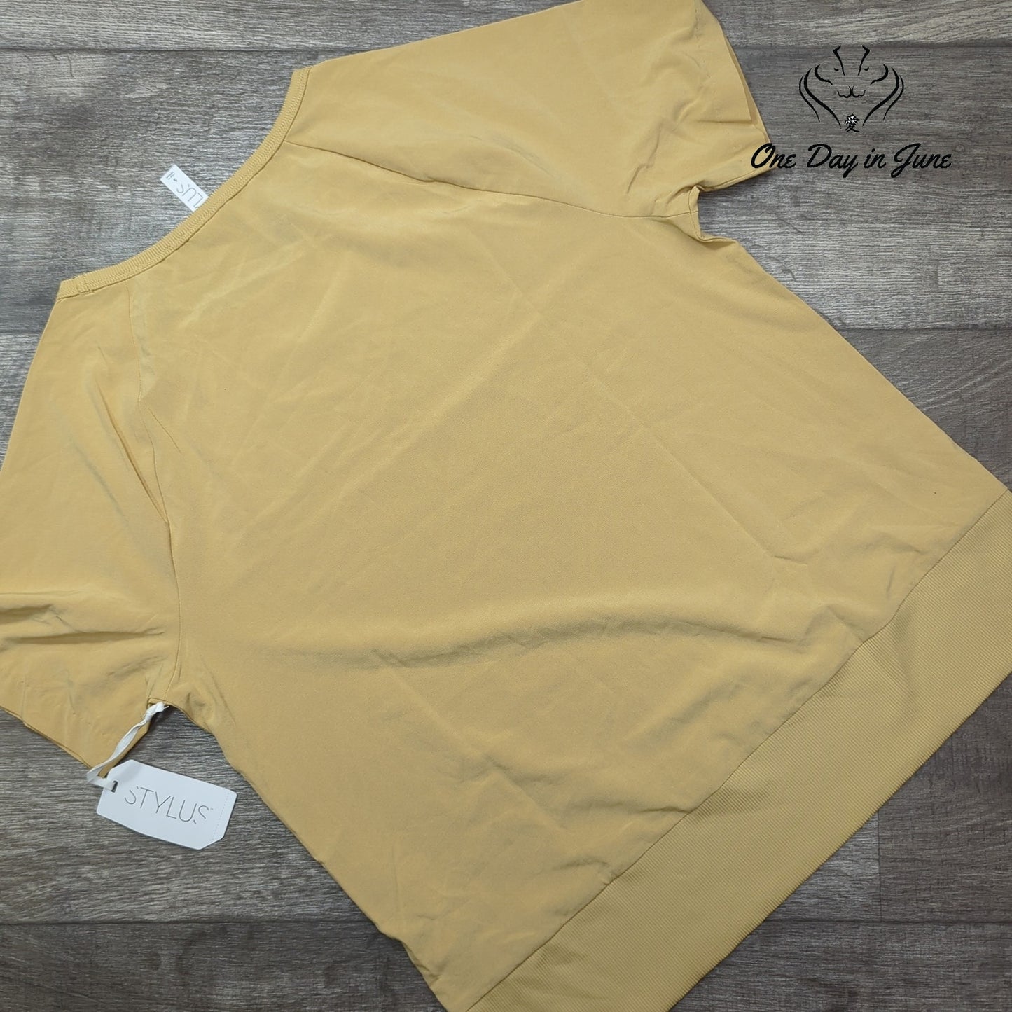 Stylus Short Sleeve Top Size S