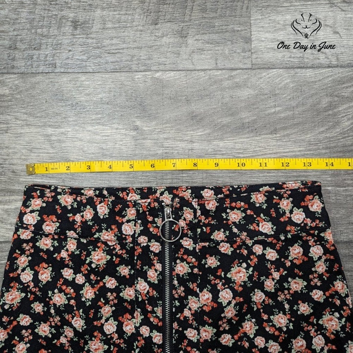 Forever 21 Zip Front Floral Denim Skirt Size S