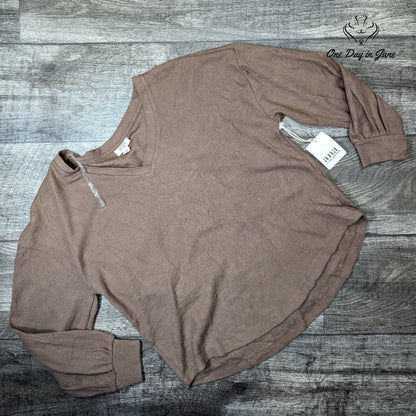 A.n.a Long Sleeve Ribbed V Neck Top Size S